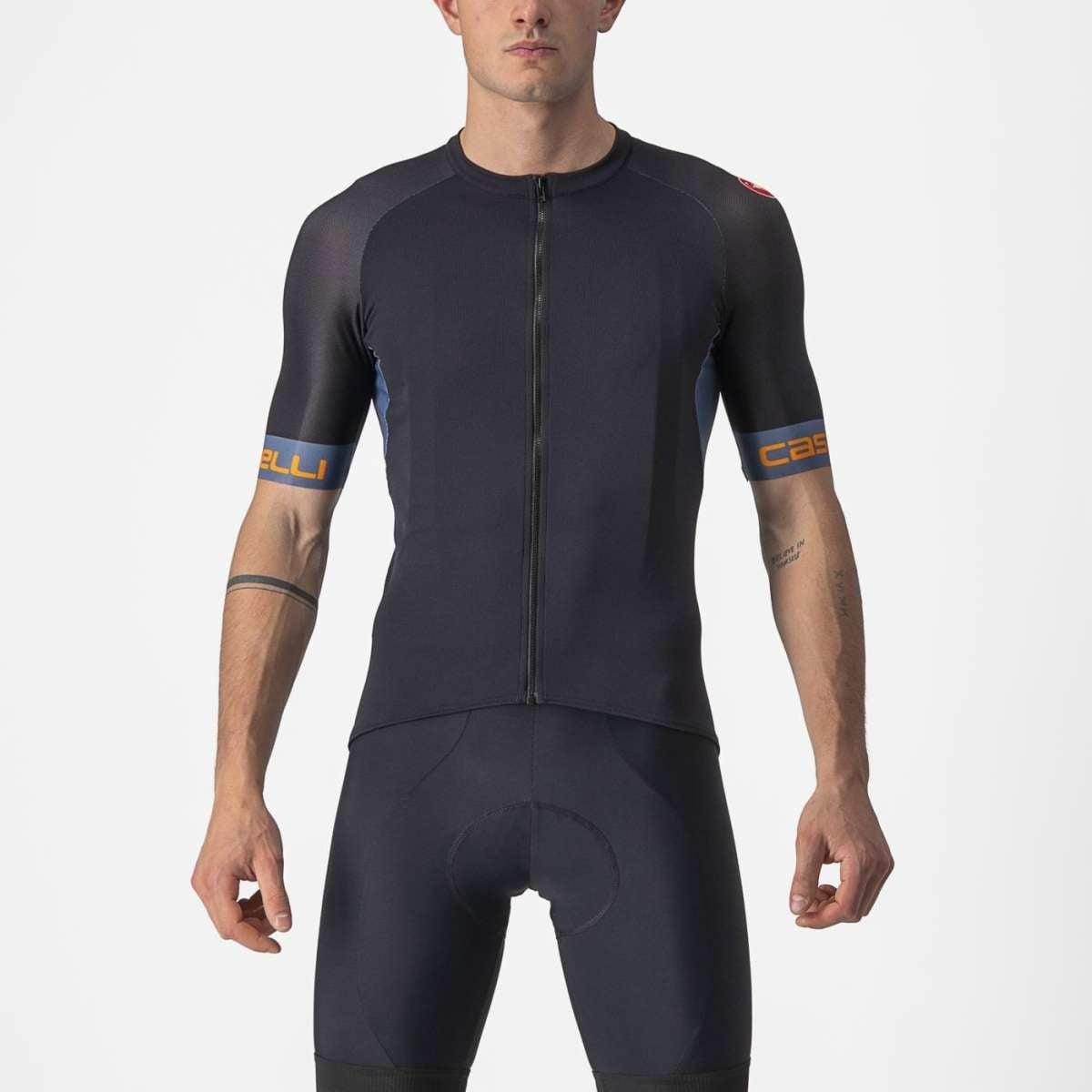 Castelli Entrata VI 車衣